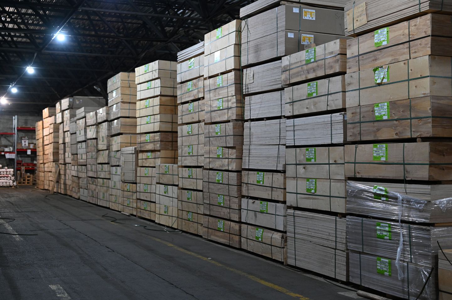 Фанера ФСФ-ТС 12 мм сорт 2/3 НШ березовая трудногорючая 2950х1525 мм