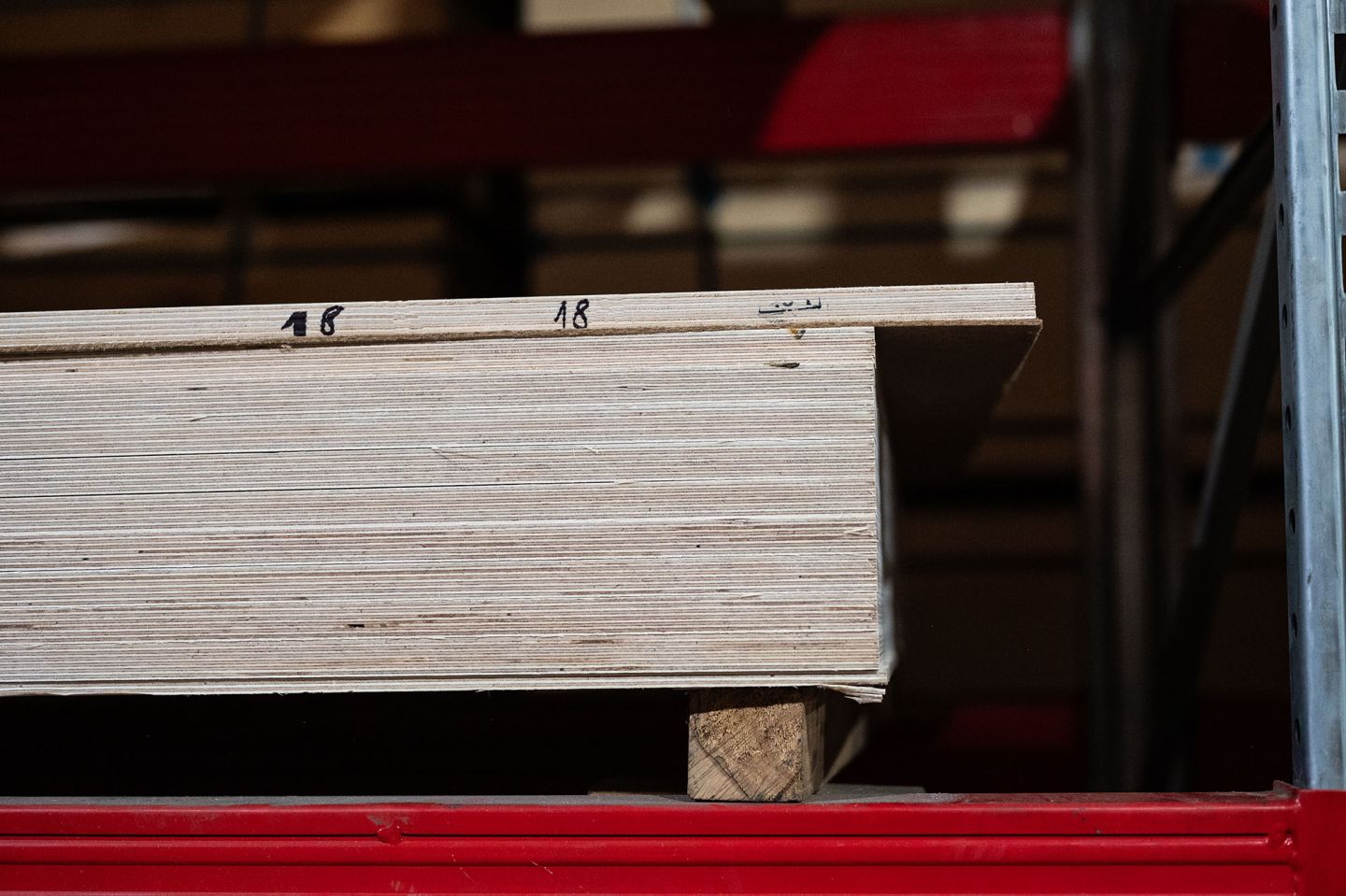 Фанера ФСФ 18мм 2440х1220 мм сорт 2/2 шлифованная Ш2 березовая влагостойкая