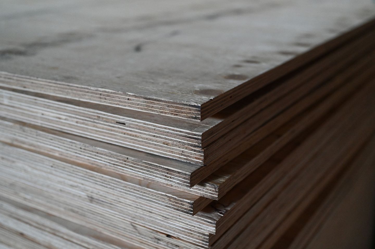 Фанера ФК 10мм 1525х1525мм сорт 3/4 шлифованная березовая СВЕЗА