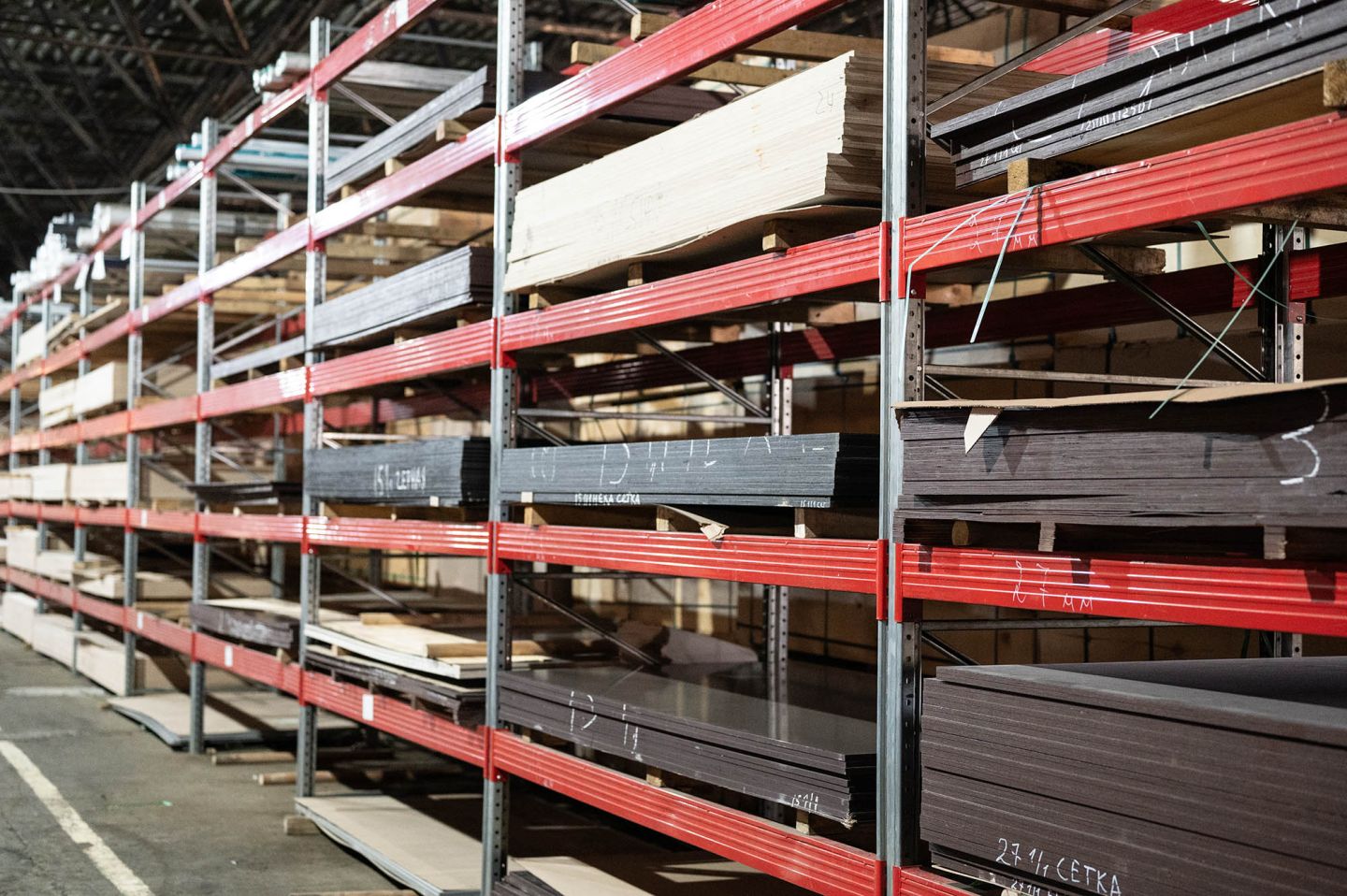 Фанера ФОФ сетчатая 27мм 2440х1220 мм сорт 1/2 березовая HEXA